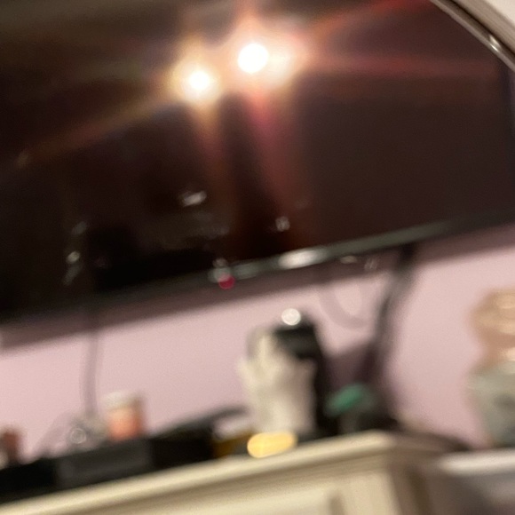 SOLD SimpleHuman Mirror - Picture 8 of 8